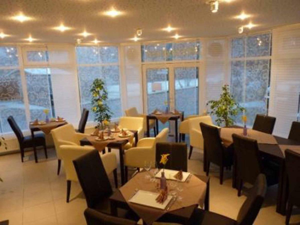 Cafe Und Pension Ringer Vilseck Dış mekan fotoğraf